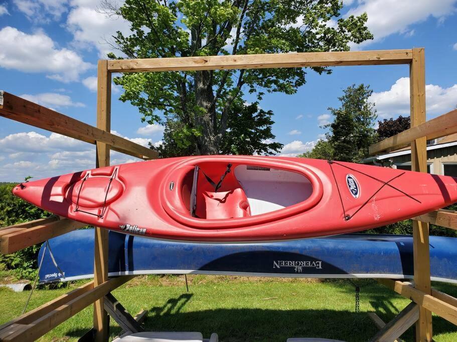 Fun Place With A Sandy Beach For Swimming, Boating, And Fishing, Featuring 3 Available Cabins Fenelon Falls Esterno foto