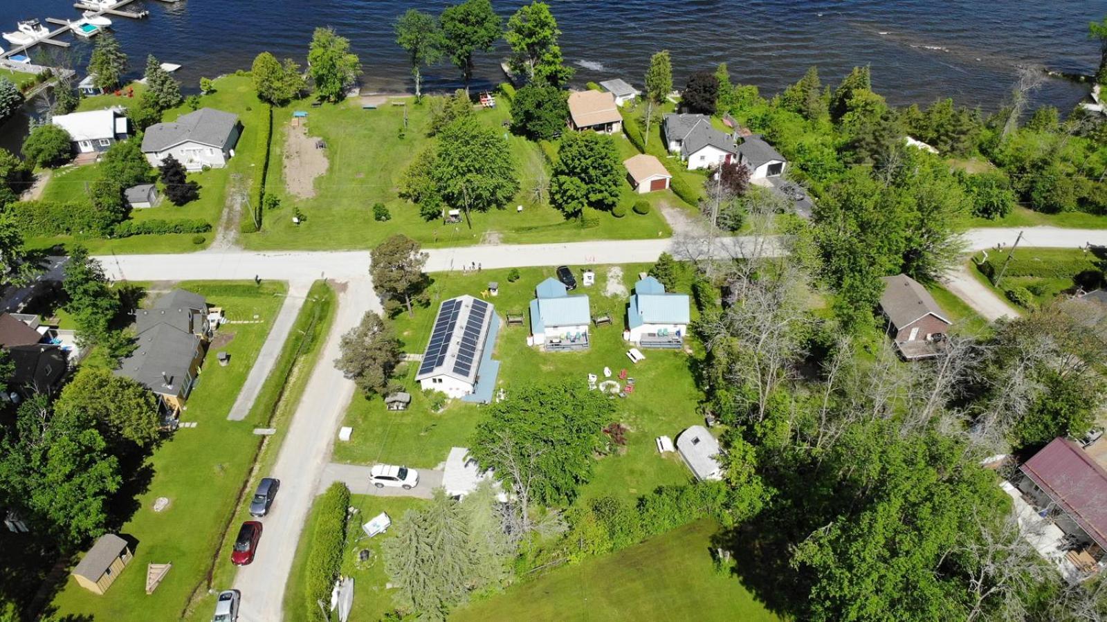 Fun Place With A Sandy Beach For Swimming, Boating, And Fishing, Featuring 3 Available Cabins Fenelon Falls Esterno foto
