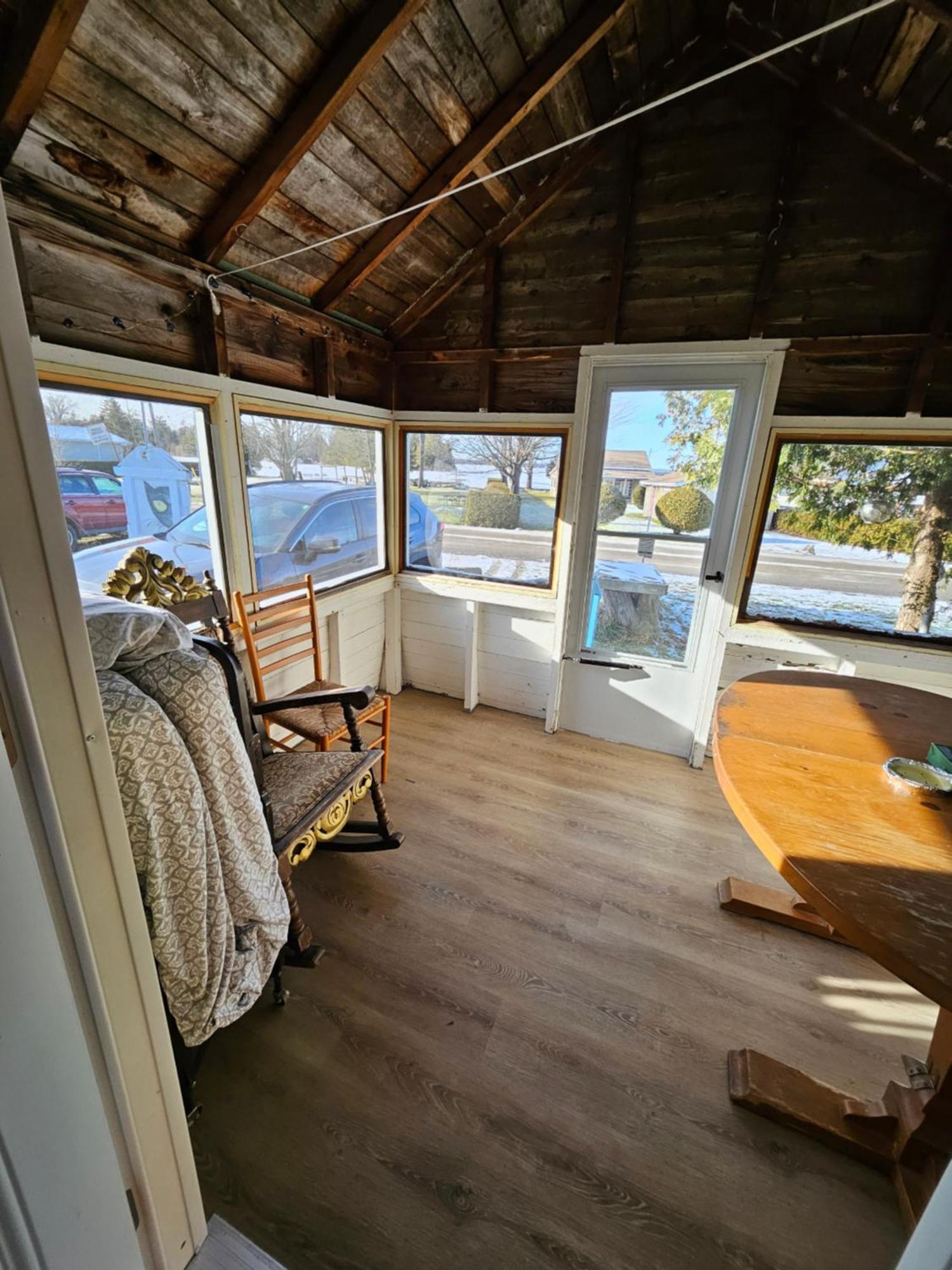Fun Place With A Sandy Beach For Swimming, Boating, And Fishing, Featuring 3 Available Cabins Fenelon Falls Esterno foto